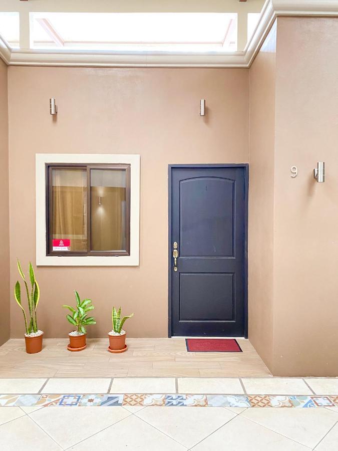Pura Vida Apartment. 5 Min From Airport Alajuela Exterior photo